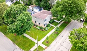 15 E Fairview St, Arlington Heights, IL 60005