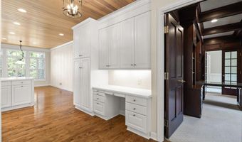 1505 Edgewater Ave, Arden Hills, MN 55112