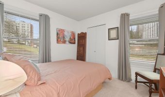 4 DUDLEY Ct, Bethesda, MD 20814