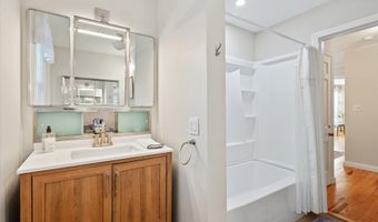 201 Clyde Rd, Bangor, ME 04401