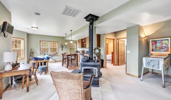 4006 ELKINS Rd, Amherst, WI 54406