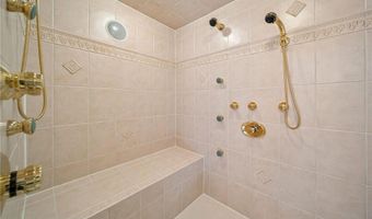 301 22nd St NW, Austin, MN 55912
