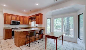 8 Cedar Pl, Camden, SC 29020