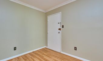 8302 TOBIN Rd 11, Annandale, VA 22003