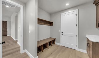 2433 N LOCUST St, Cedar City, UT 84720