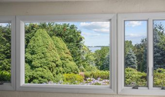 93 Harris Meadow Ln, Barnstable, MA 02630