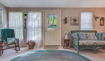 106 Burnshaw Ln, Albrightsville, PA 18210