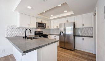 25 Clover Ln 359, Aliso Viejo, CA 92656