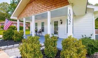 1032 Virginia Ave, Bauxite, AR 72011