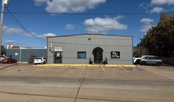 105 E Wilkins, Angleton, TX 77515