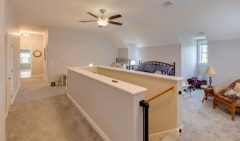 104 Champagne Cir, Campton, NH 03223