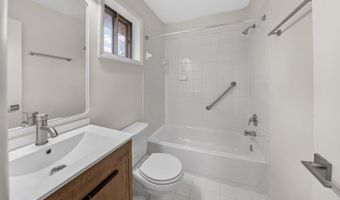 9902 CARNEGIE Ter, Bethesda, MD 20817