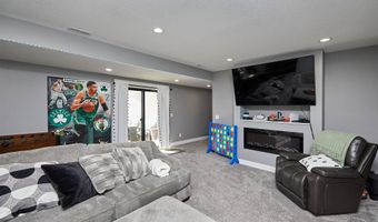 233 NE 60th Ct, Ankeny, IA 50021