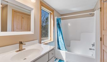 1342 Stagecoach Trl S, Afton, MN 55001