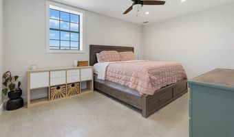 129 Coyote Cave Ln, Alvord, TX 76225