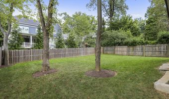 5511 HUNTINGTON Pkwy, Bethesda, MD 20814