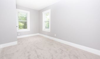 6 Crescent St, Ansonia, CT 06401