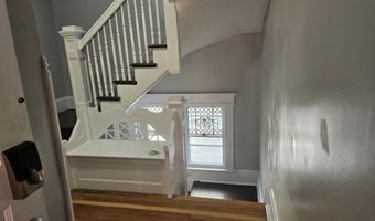 592 Laurel Ave 2Nd Floor, Bridgeport, CT 06605