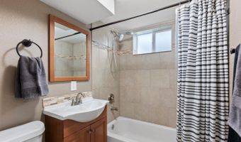 236 Lima St, Aurora, CO 80010