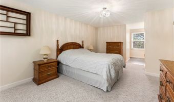 3827 Nautilus Trl, Aurora, OH 44202