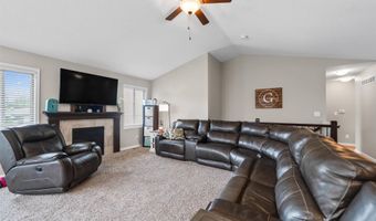 1100 Hunter Ct, Adel, IA 50003