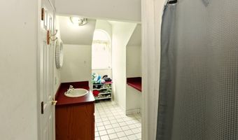 5700 Jankow Rd, Algonac, MI 48001
