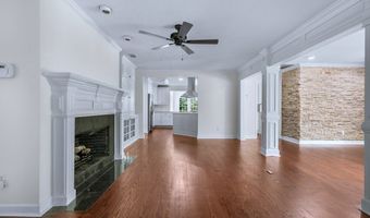 2215 WALLINGTON Dr, Albany, GA 31707