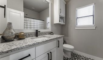 16 Hawthorn Ln, Bella Vista, AR 72715