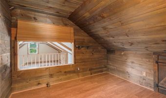 509 School St, North Kingstown, RI 02852