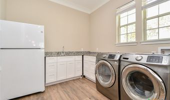 1093 Sunderman Rd, Alleyton, TX 78935