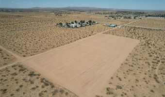 21 Palm St, Adelanto, CA 92301