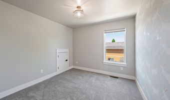 2044 NE Altura Dr, Bend, OR 97701