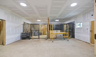 356 W Oak Grove Rd NW, Adairsville, GA 30103