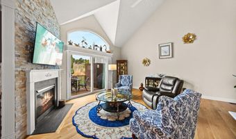 22 Prestwick Rd 22, Bourne, MA 02532