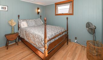 18 S Beach St, Sebago, ME 04029