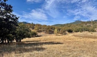 271 Cove Rd, Ashland, OR 97520