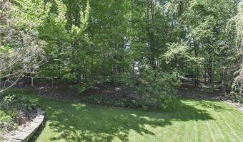 705 Lake Trl, Aurora, OH 44202