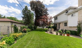 89 S Clarendon Ave, Addison, IL 60101