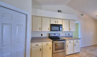 676 BERKLEY POINTE Dr, Auburndale, FL 33823