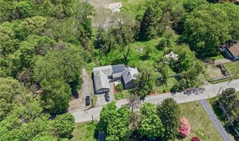 19 Hardwick St, Cumberland, RI 02864