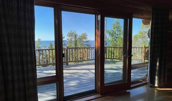 6856 Five Mile Pt, Allouez, MI 49805