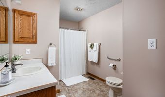 839 Deerfield Rd, Anderson, IN 46012