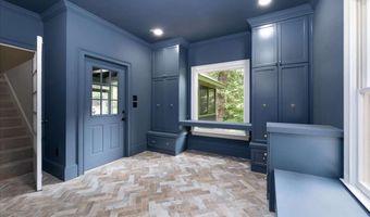 1350 Allgood Rd, Athens, GA 30606