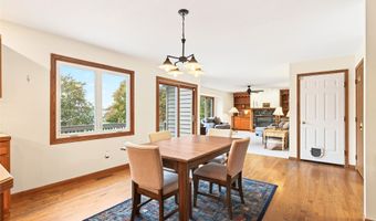 1110 Sandalwood Ct SW, Altoona, IA 50009