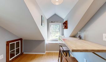 232 Lake St, Auburn, ME 04210