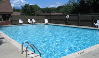 72 Montoya Dr 72, Branford, CT 06405