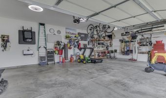 3691 Woodruff Pl, Bargersville, IN 46106
