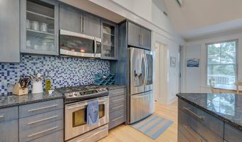28 Sabal Palm Trl, Bald Head Island, NC 28461