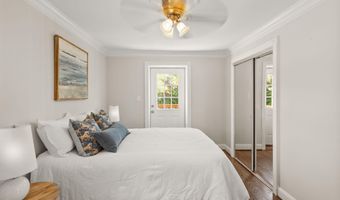 4211 DOWNING St, Annandale, VA 22003