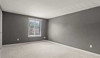 35 Groton Dr G, Amherst, NY 14228